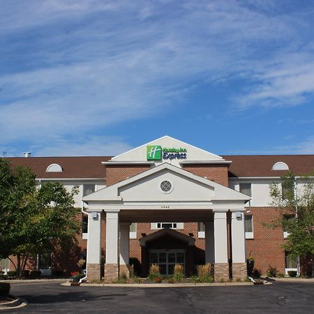 Holiday Inn Express Hotel & Suites Chicago-Algonquin By Ihg Exterior foto