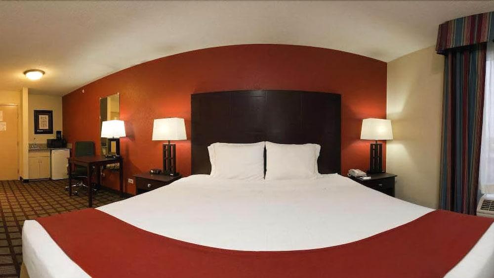 Holiday Inn Express Hotel & Suites Chicago-Algonquin By Ihg Exterior foto