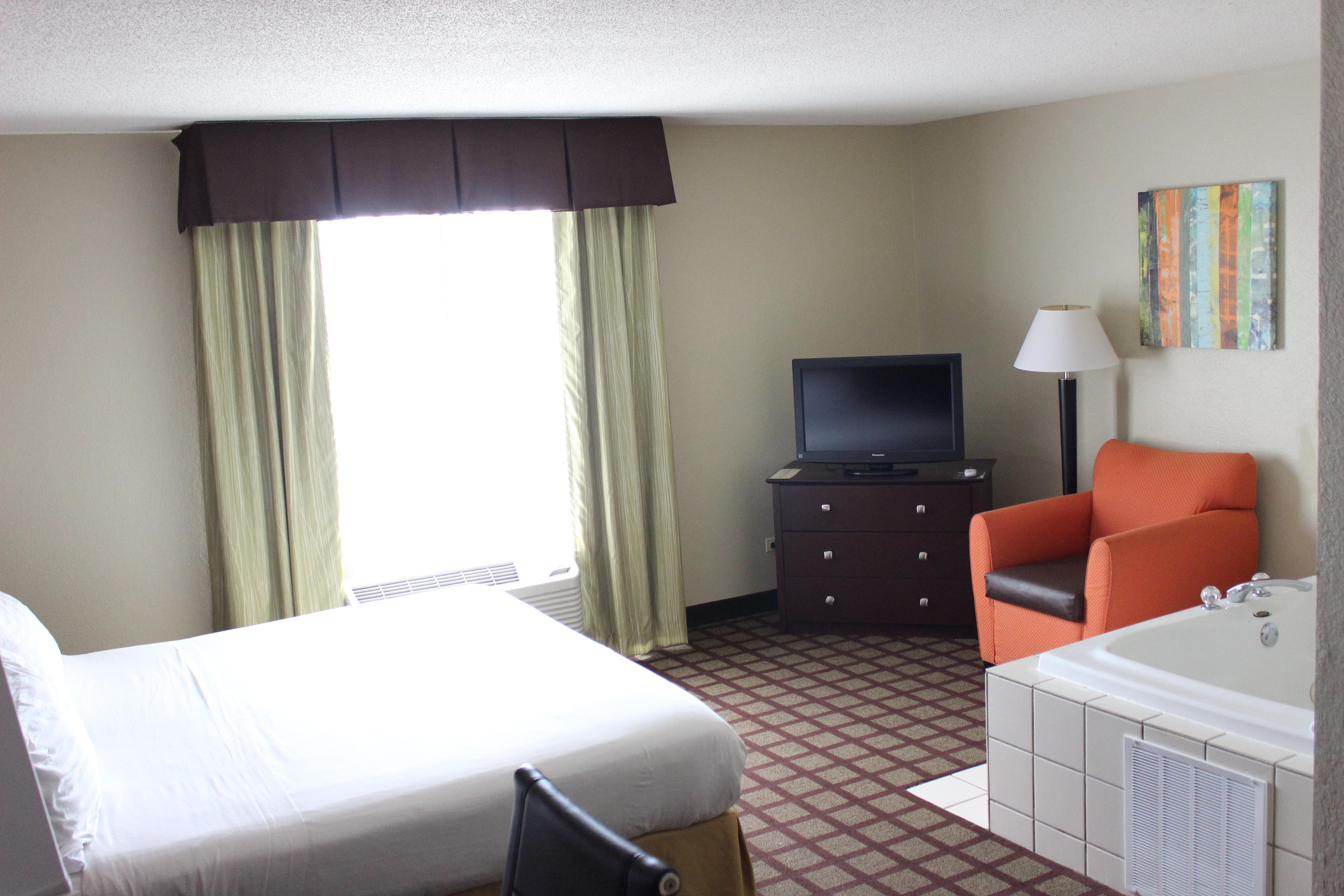 Holiday Inn Express Hotel & Suites Chicago-Algonquin By Ihg Exterior foto