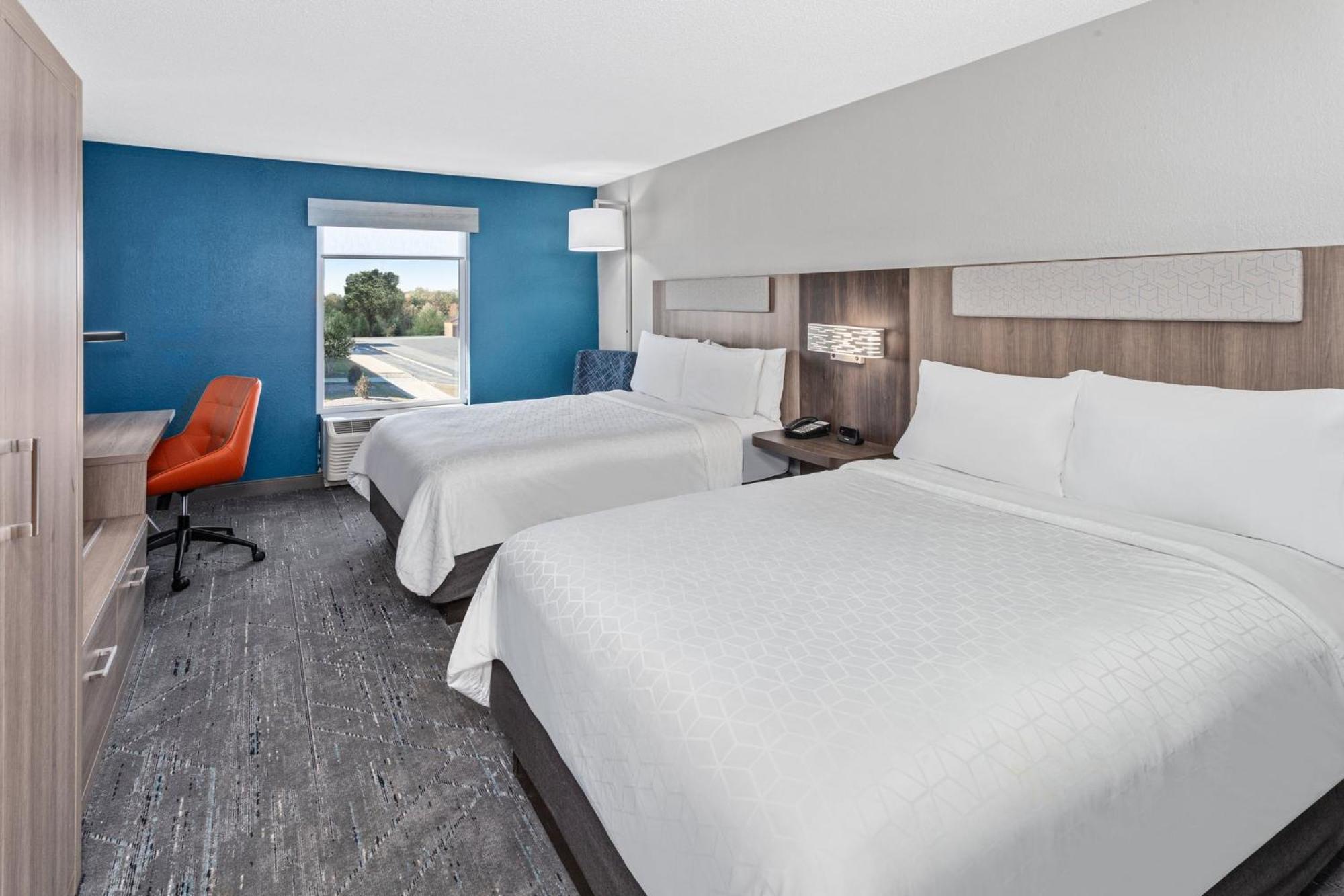 Holiday Inn Express Hotel & Suites Chicago-Algonquin By Ihg Exterior foto