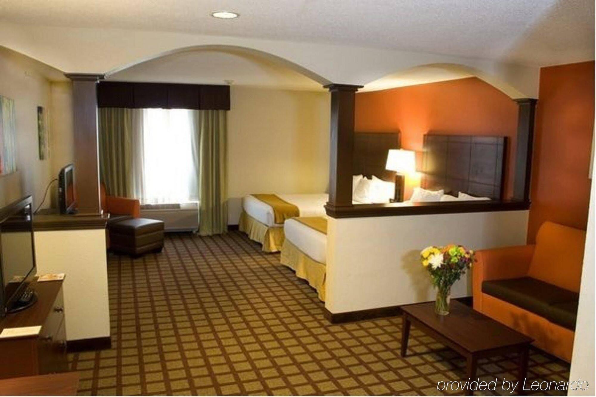 Holiday Inn Express Hotel & Suites Chicago-Algonquin By Ihg Exterior foto